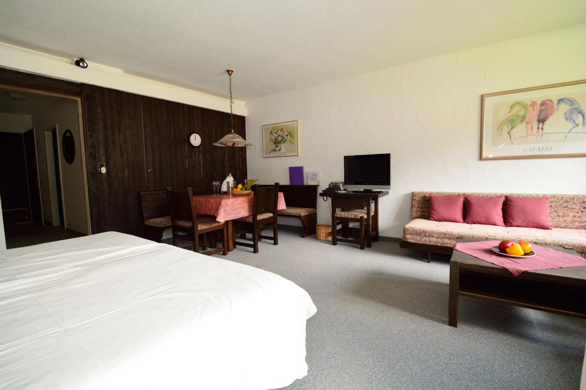 Ferienwohnungen Chesa Clois 24 Lenzerheide Quarto foto